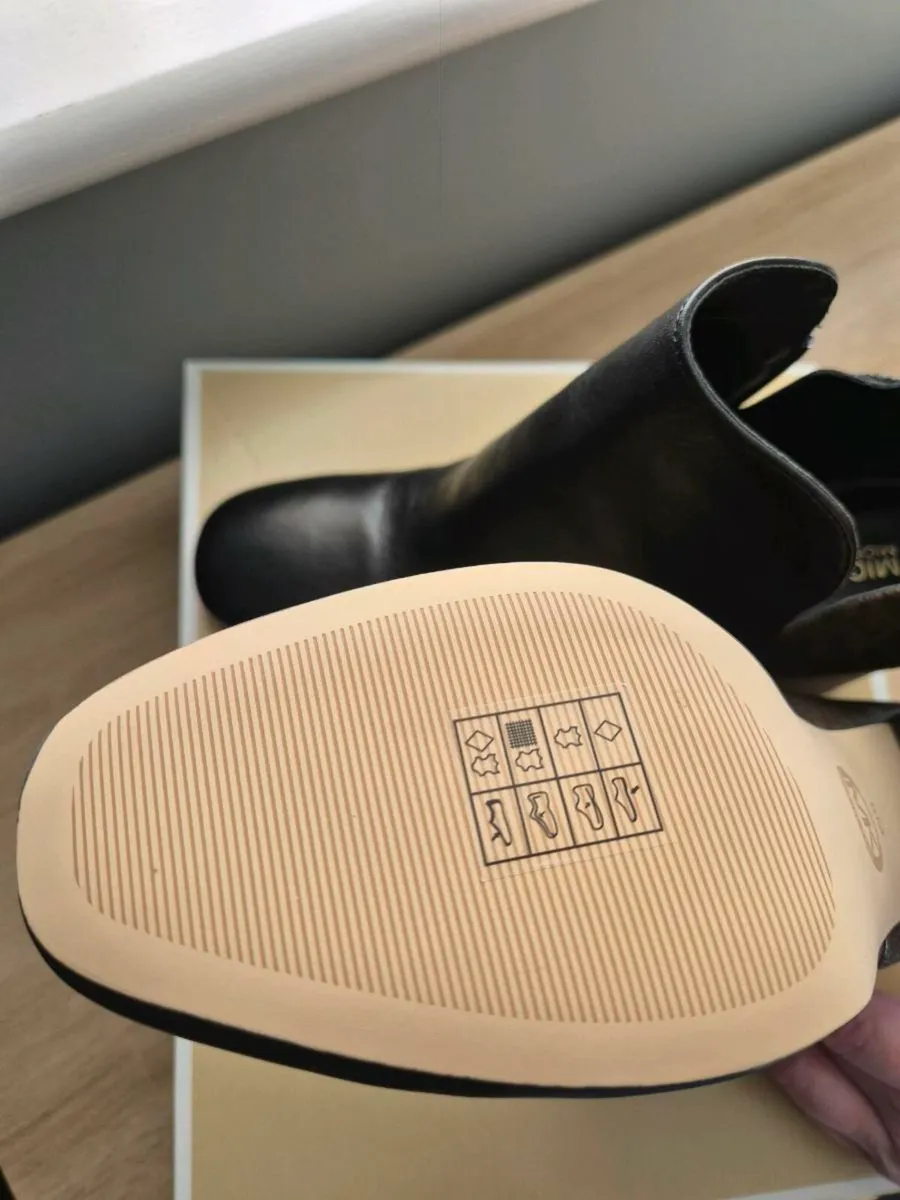 Ladies boots - Image 2