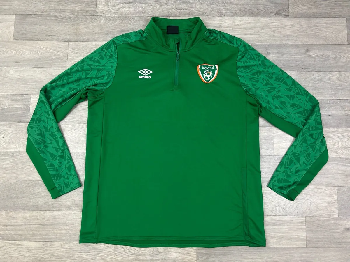 Umbro Ireland Football Half Zip Top Jumper XXL - Image 1