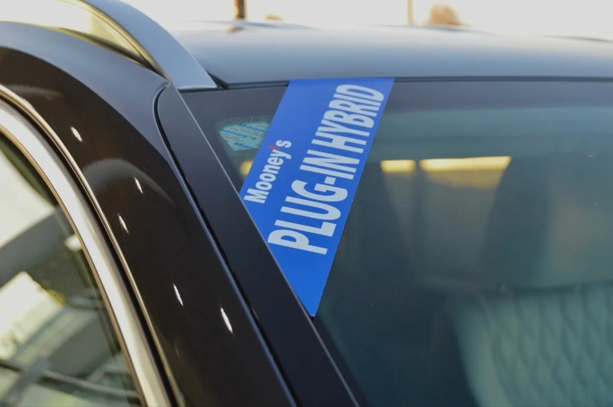 Hyundai Santa Fe 1.6 PHEV 4WD Executive Plus Auto - Image 4