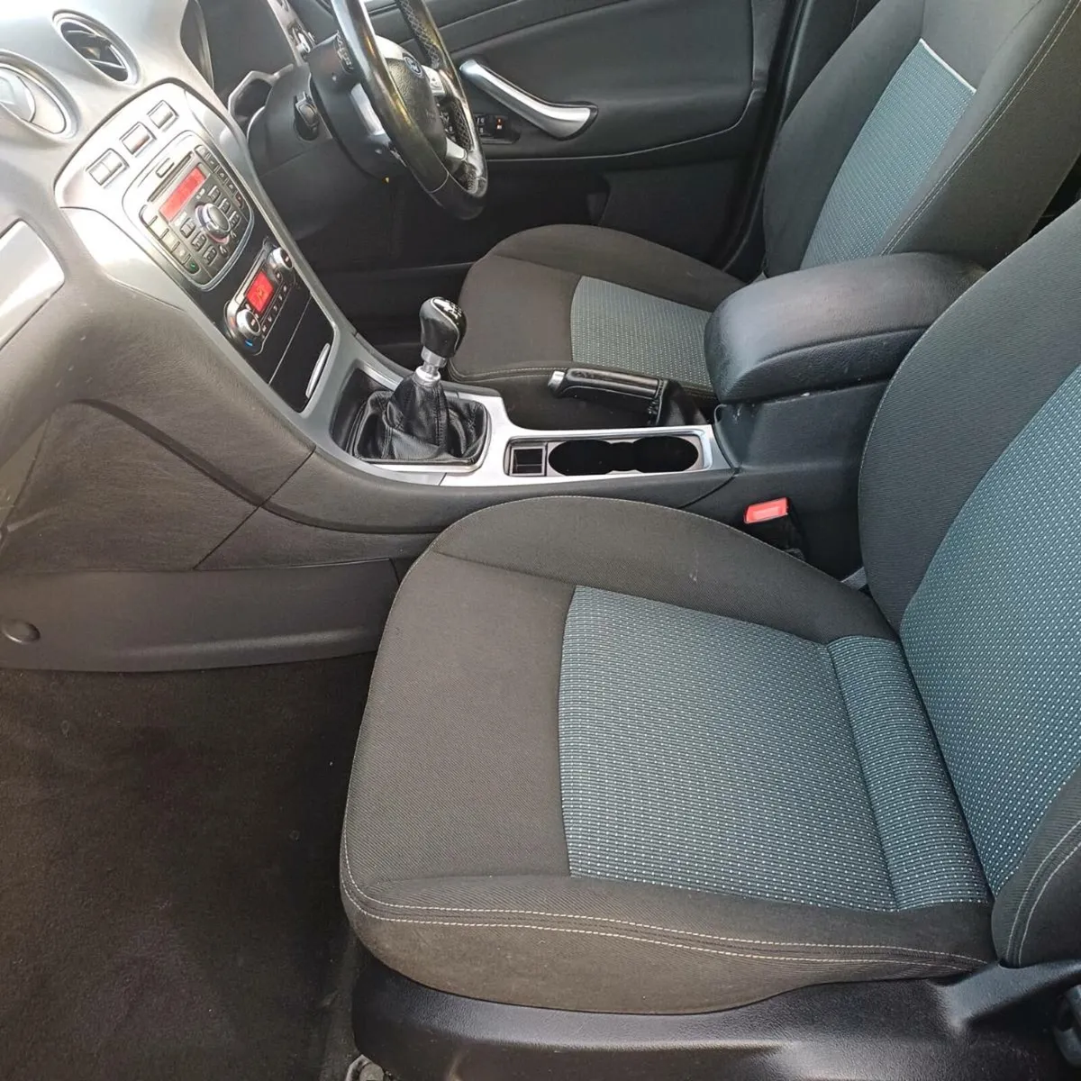 Ford mondeo estate - Image 4