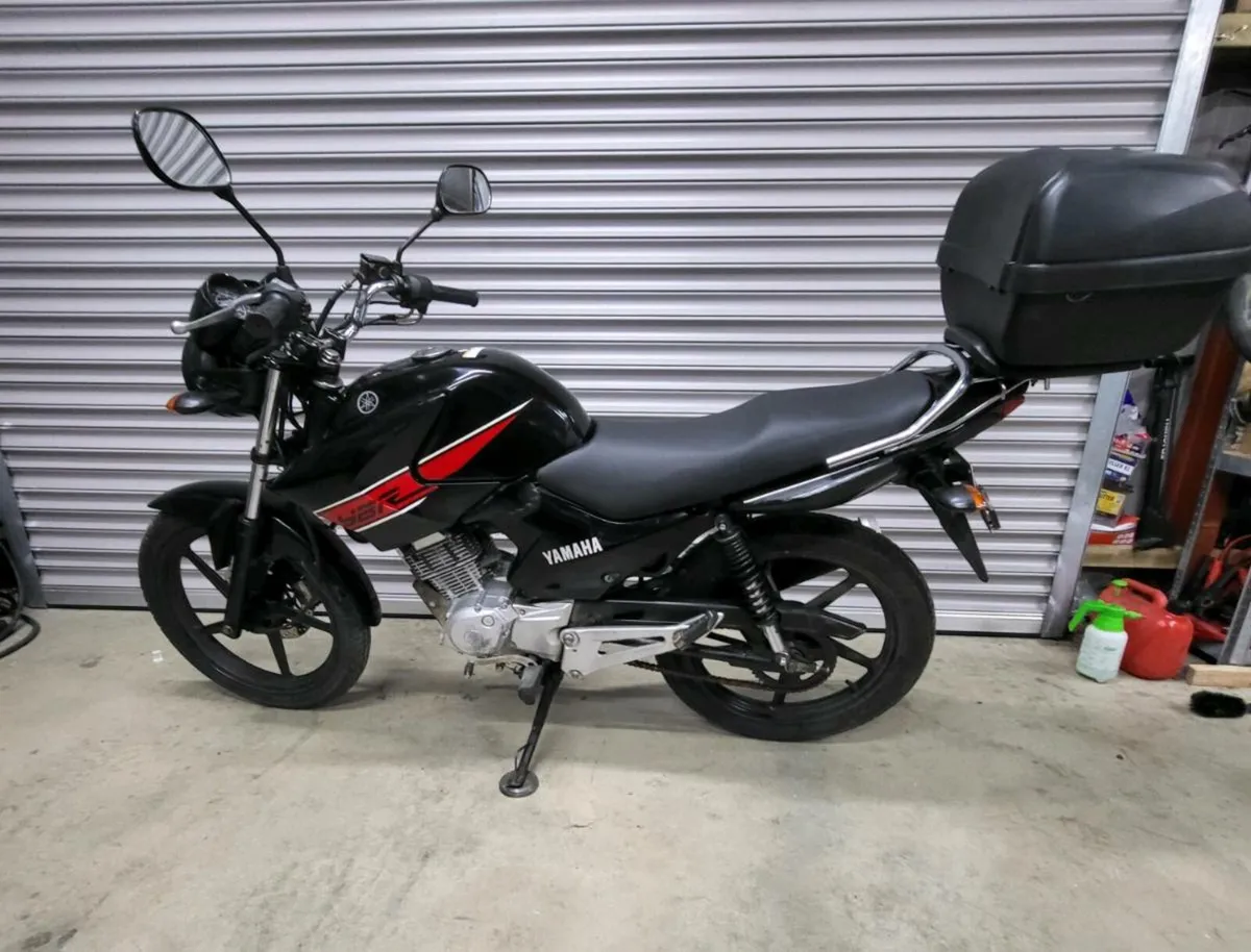 Yamaha YBR125 132 - 2013 - Image 2