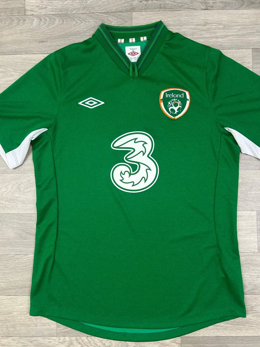 Umbro Ireland Home Jersey Shirt Mens Medium - Image 2