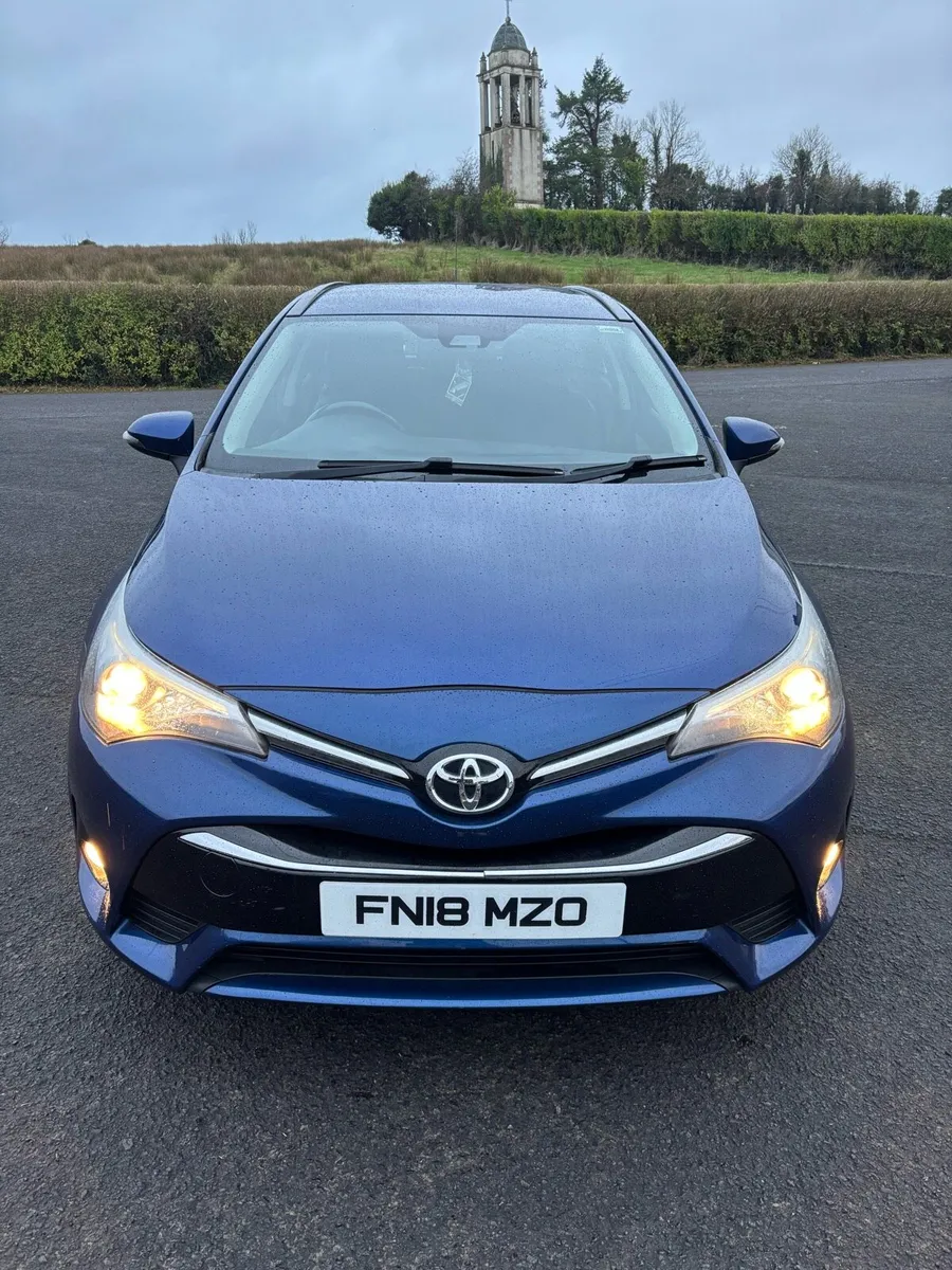 TOYOTA AVENSIS BUISNESS EDITION - Image 3