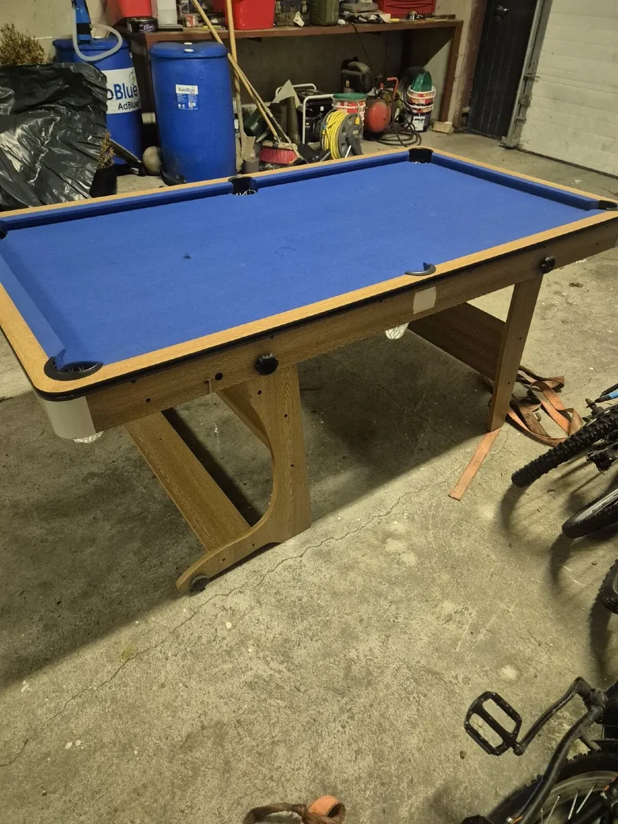 Pool table - Image 2