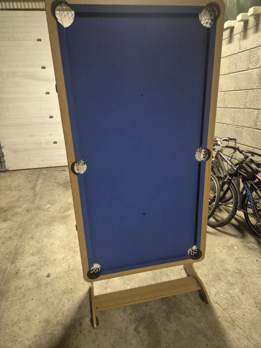 Pool table - Image 4