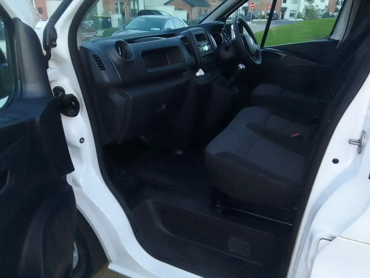 Renault trafic - Image 2