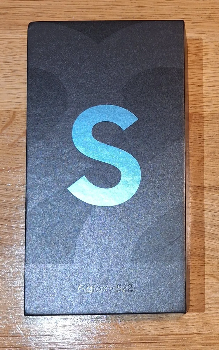 Samsung S22 - Image 1