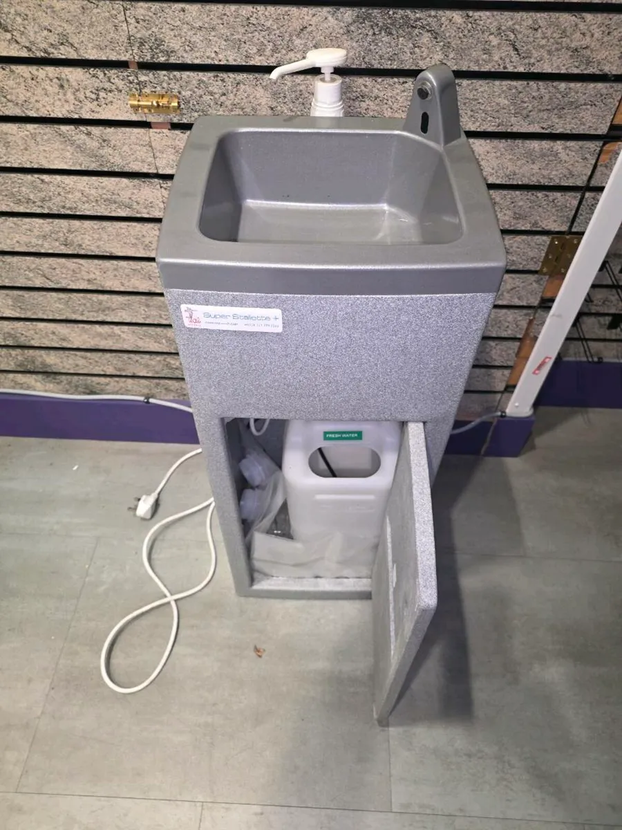 Portable hand-wash unit - Image 2