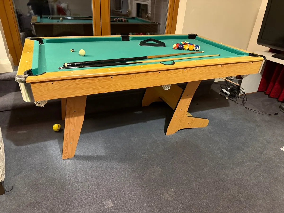 Pool table - Image 2