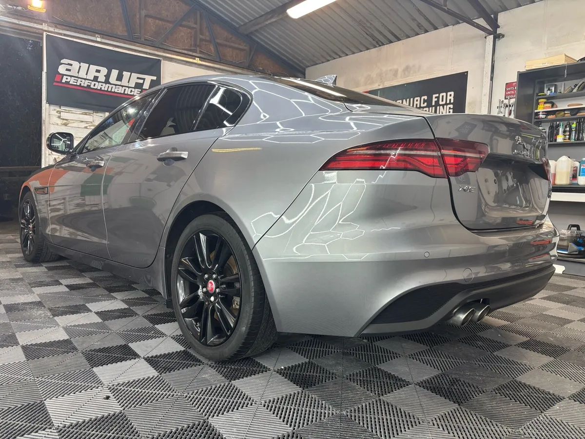 2020 Jaguar XE Chequered Flag - Image 2