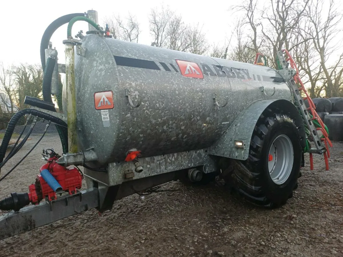 ABBEY SLURRY TANK WITH DRIBBLE BAR - Image 1