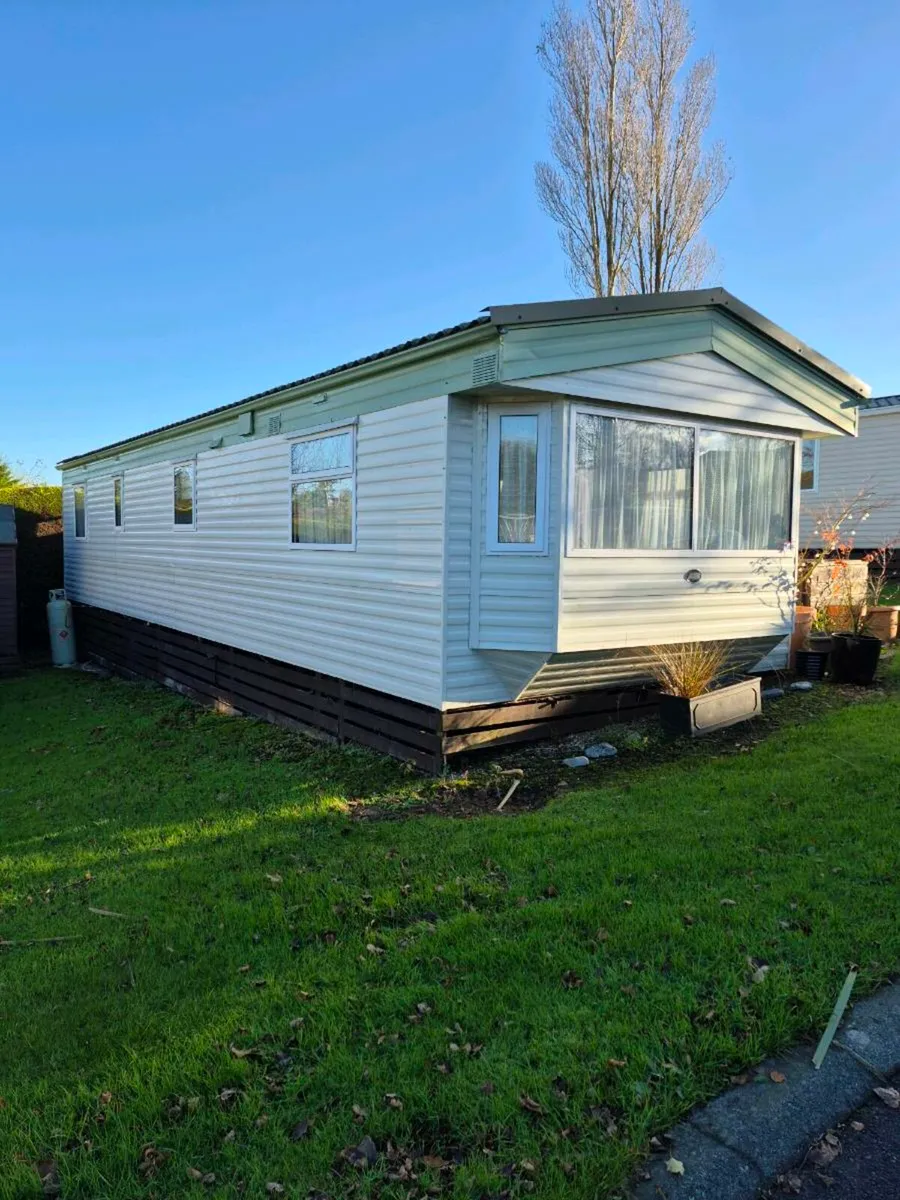 Mobile home - Image 1