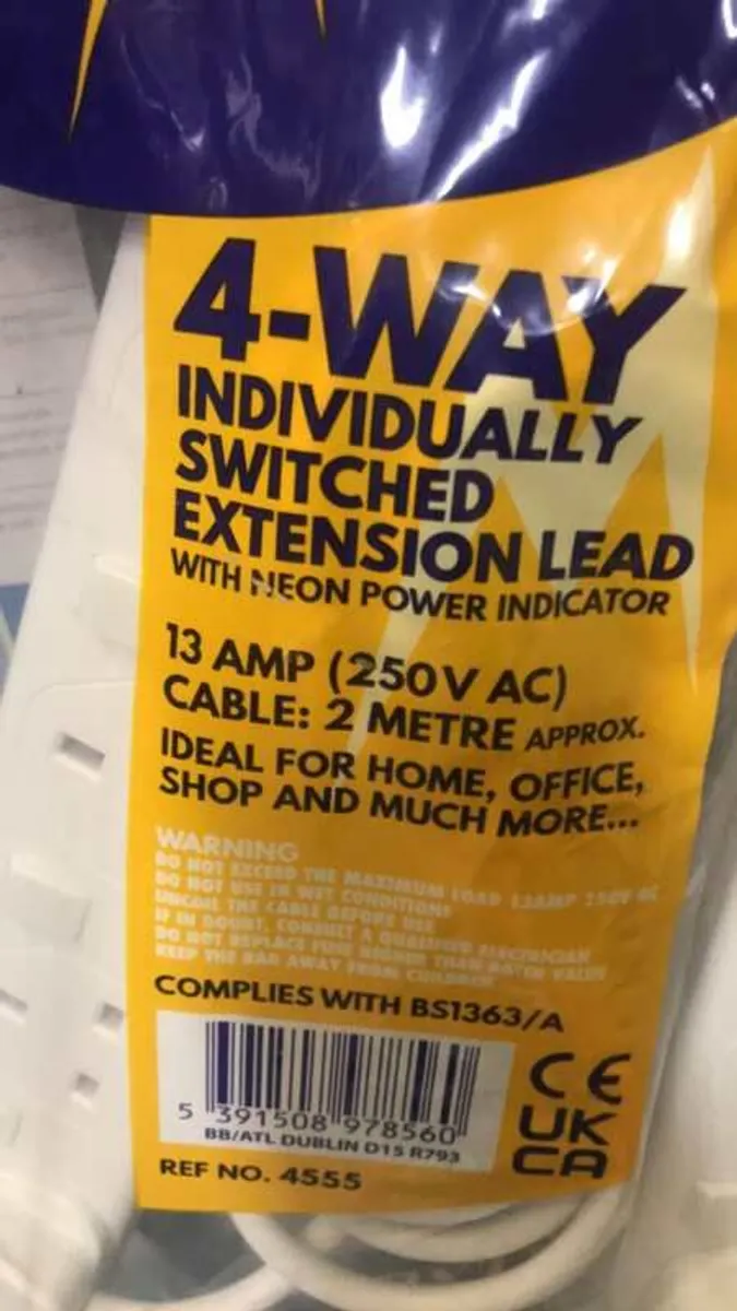 4 Way Extension lead Switched with Neon 2 Meter Lead - Image 3