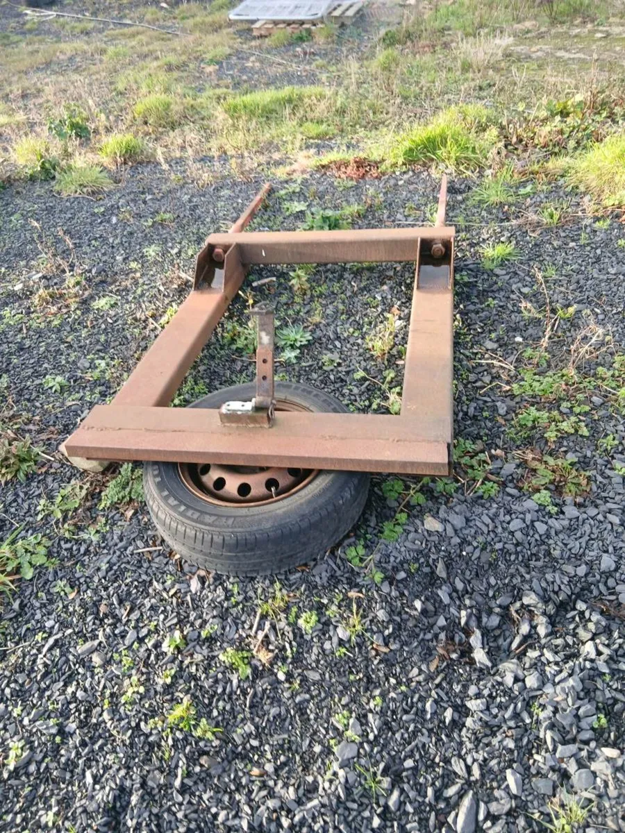 Forklift attachment for loading bales - Image 4