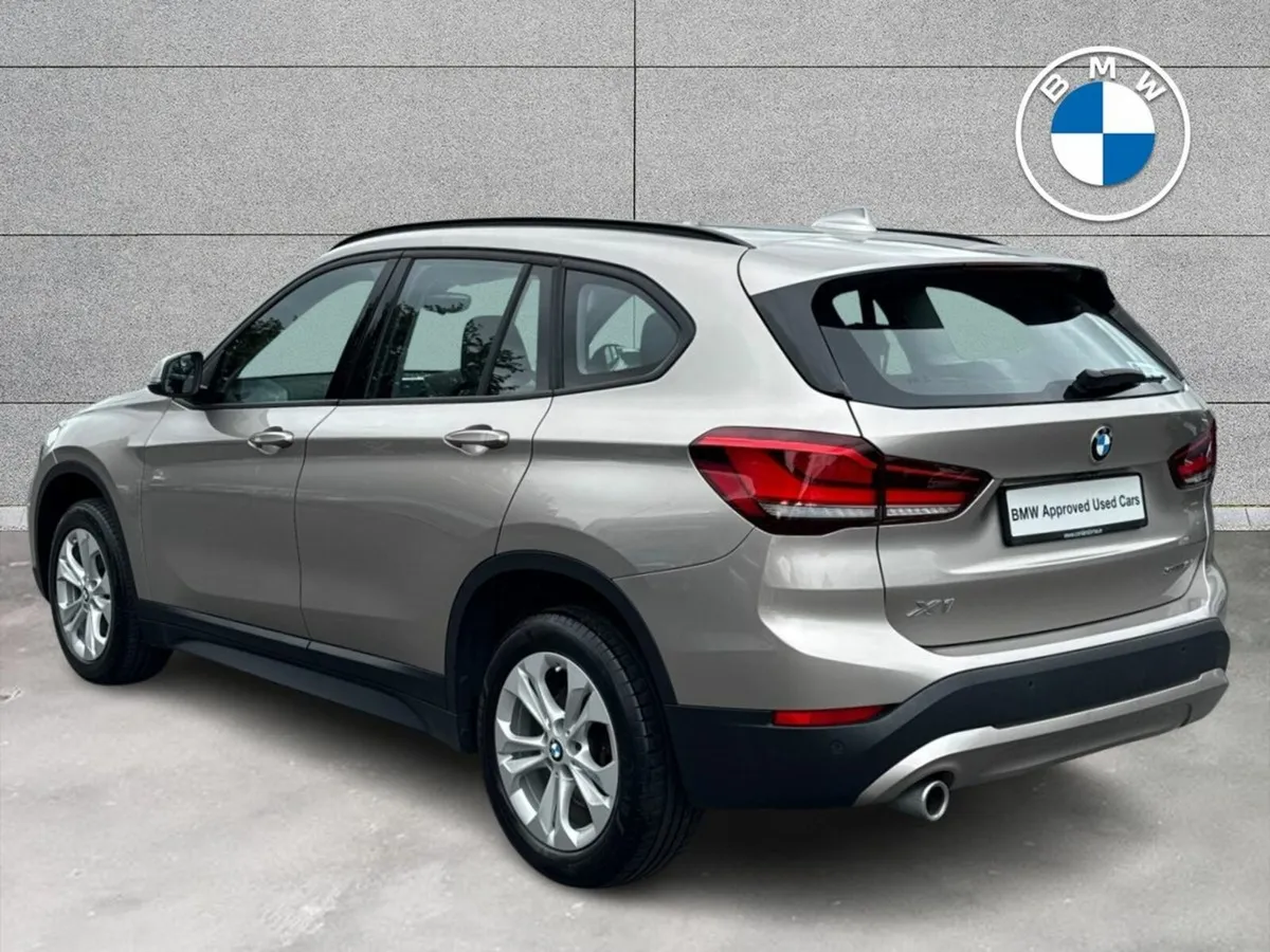 BMW X1 sDrive18i SE - Image 3