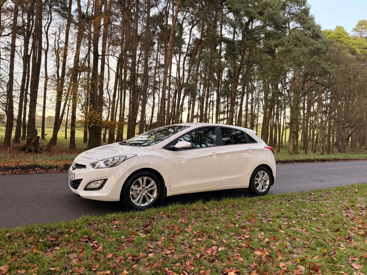 Hyundai i30 2014 Diesel Deluxe - Image 3