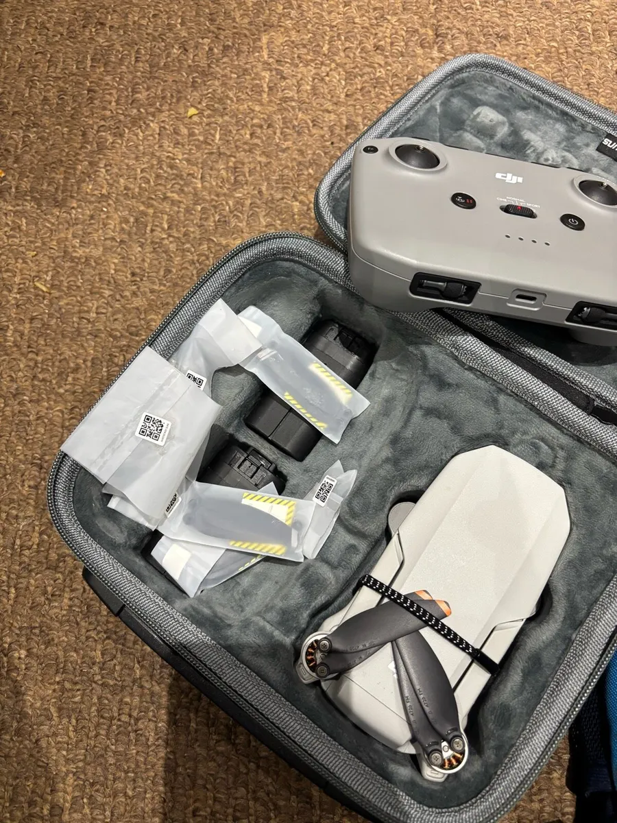 Dji mini 2 with extra battery - Image 2
