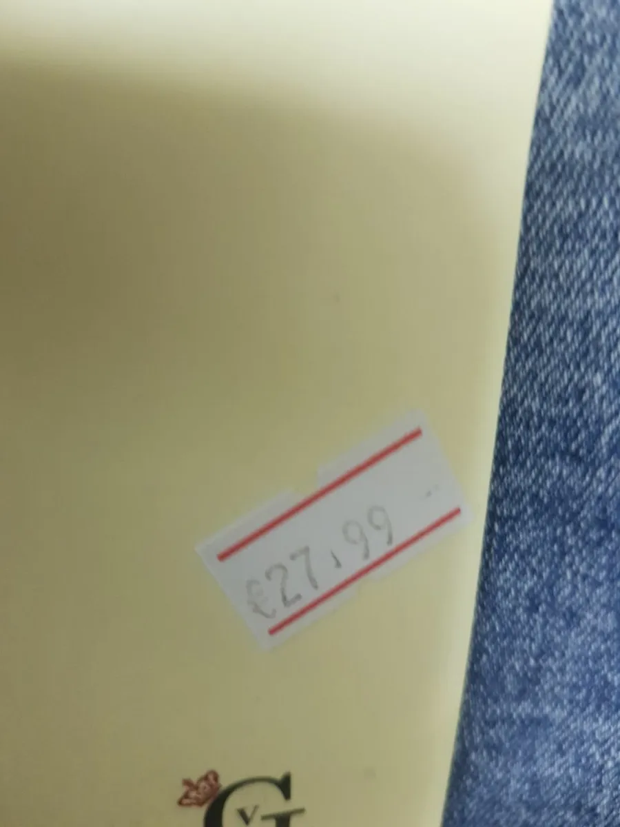 Girls jeans sz 8.....5e - Image 2