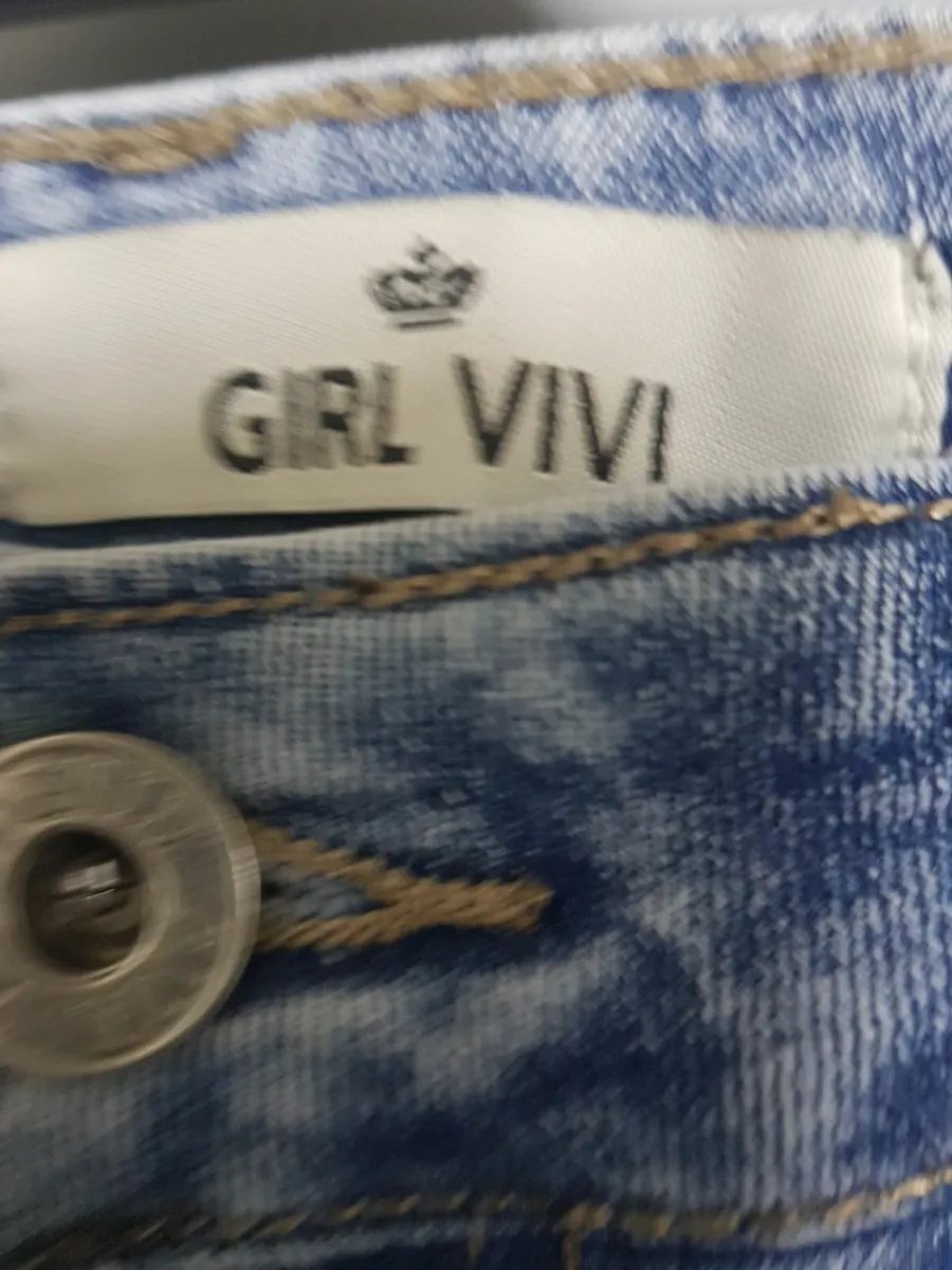 Girls jeans sz 8.....5e - Image 3