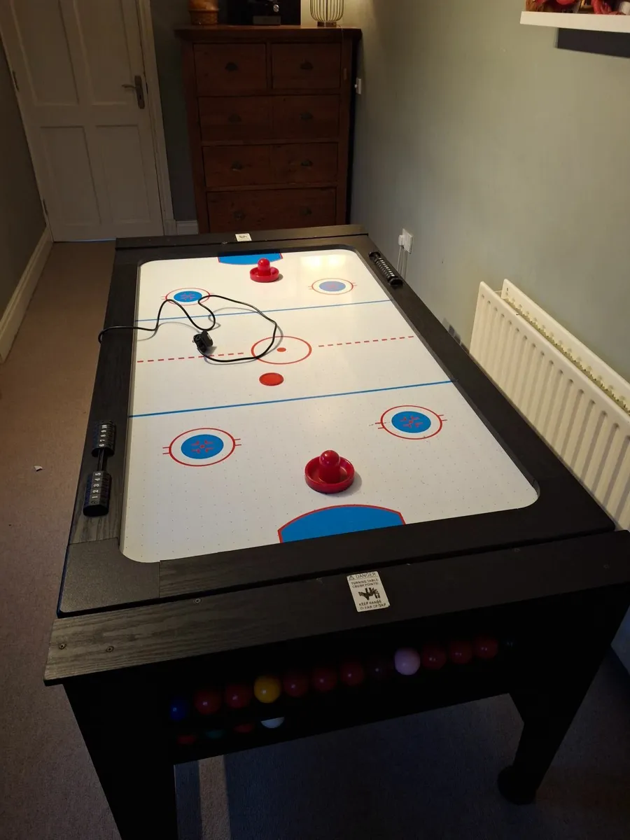 Pool table/snooker/air hockey - Image 3