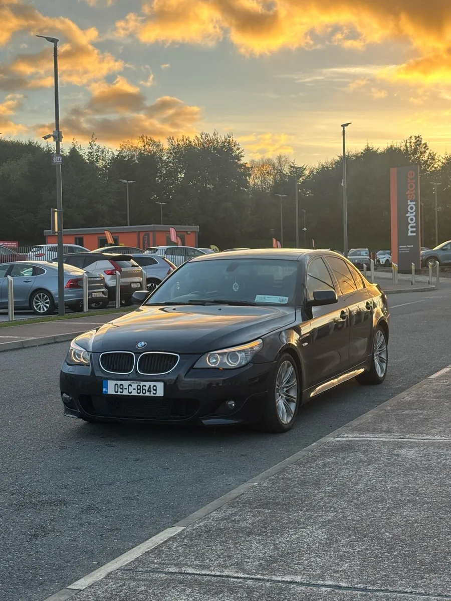 BMW 520 E60 - Image 1