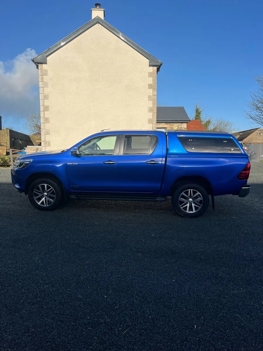 Toyota Hilux - Image 3