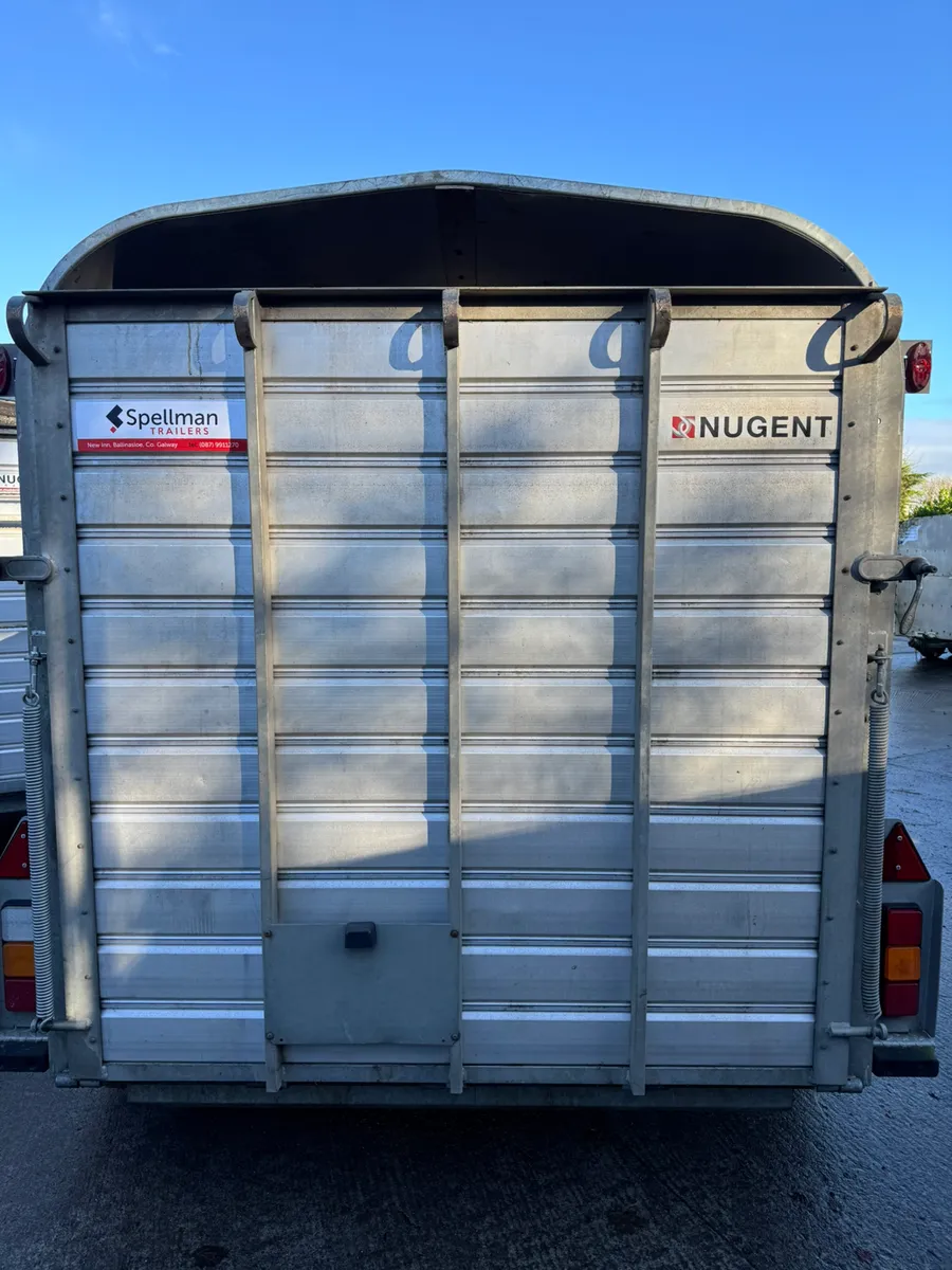 Nugent livestock trailer - Image 2