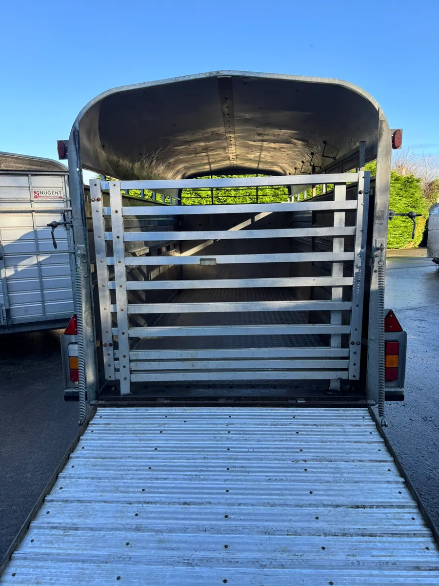 Nugent livestock trailer - Image 3