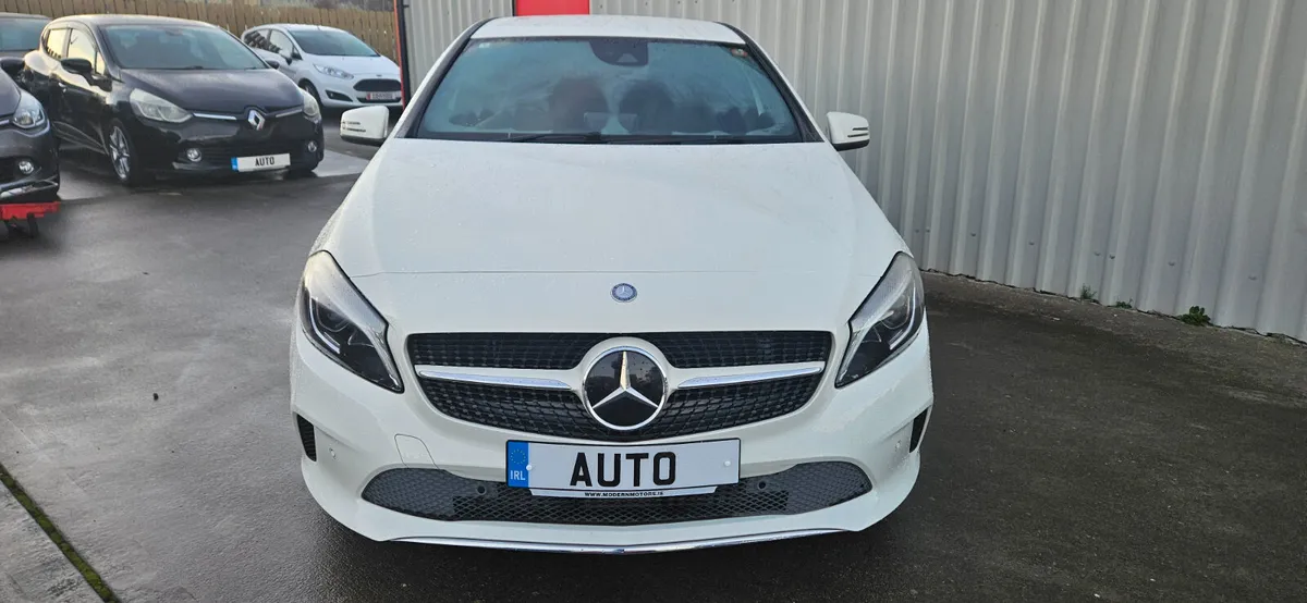 Mercedes a180 automatic 1.6 petrol low kms - Image 4