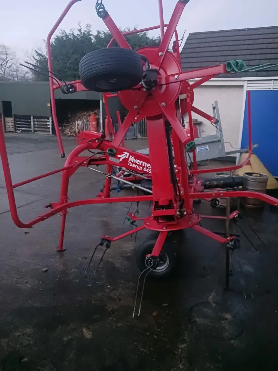Kverneland 8452 Tarrup  Tedder - Image 2
