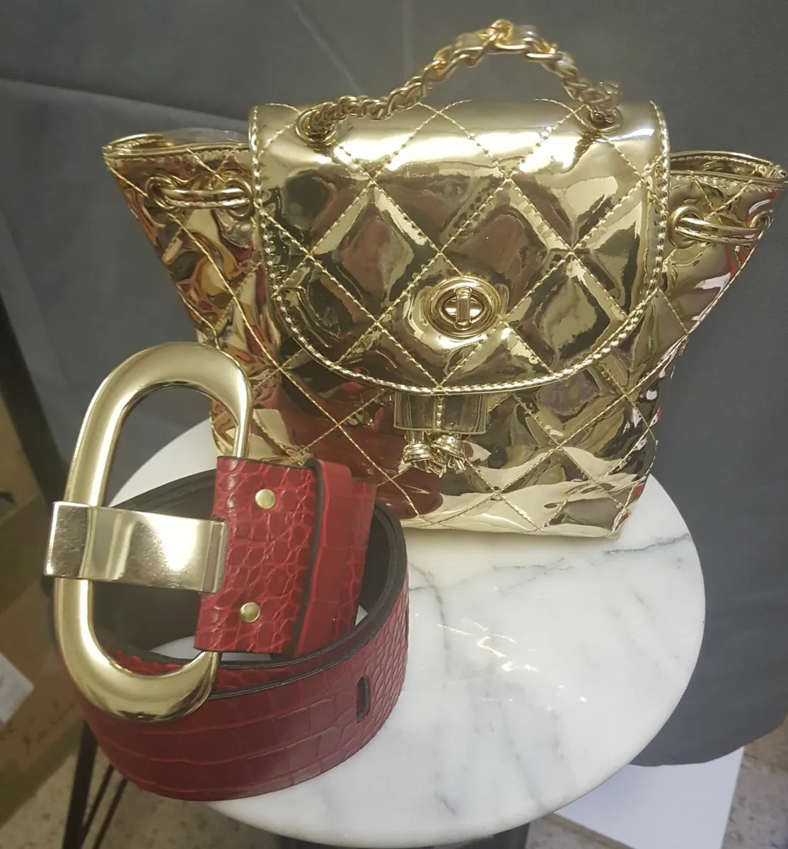 Bag and belt set....12e - Image 1