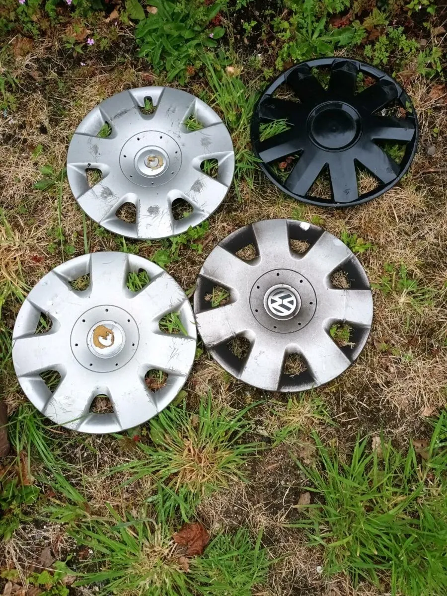 Volkswagen Hubcaps - Image 2