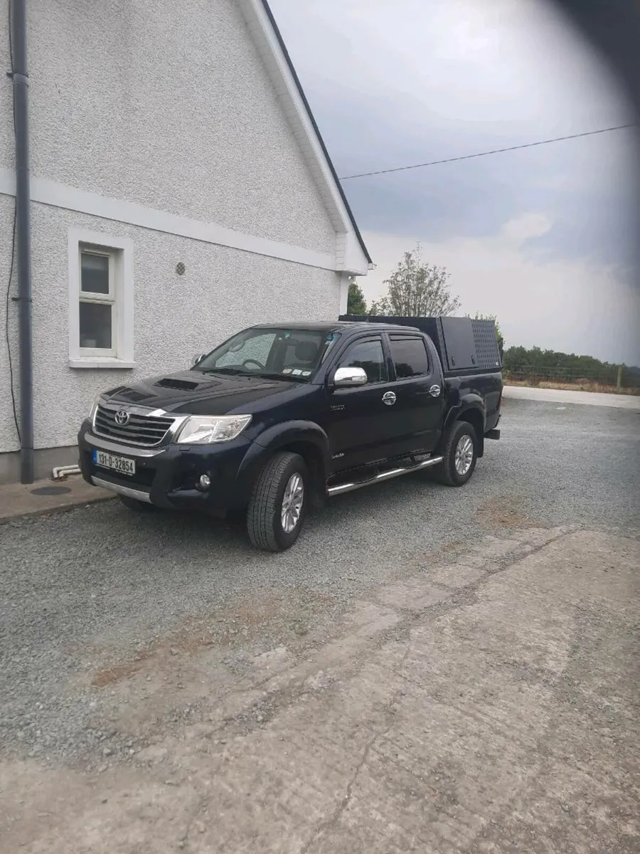 Toyota hilux - Image 3