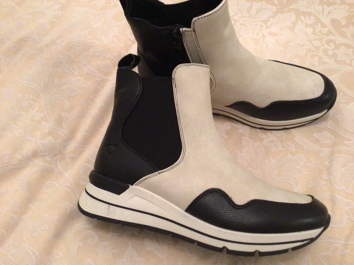 Ladies leather boots - Image 2