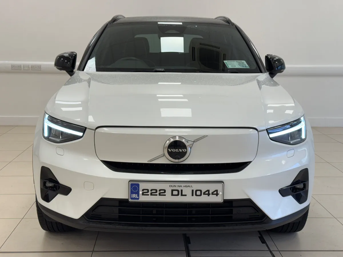 Volvo XC40 2022 - Image 2