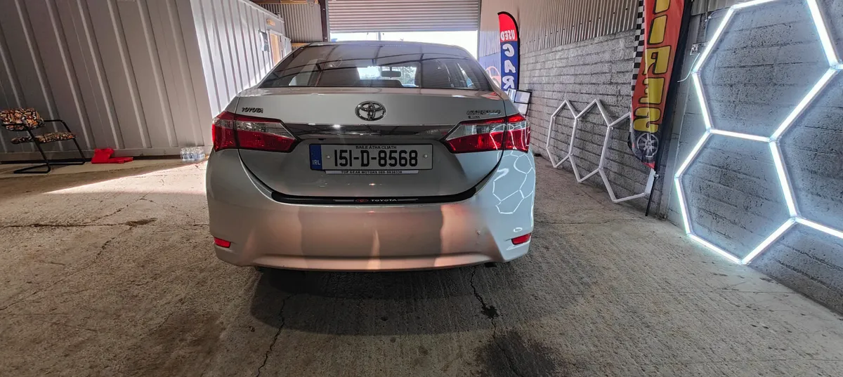 2015 - Toyota Corolla 1.6 Petrol Automatic - Image 4