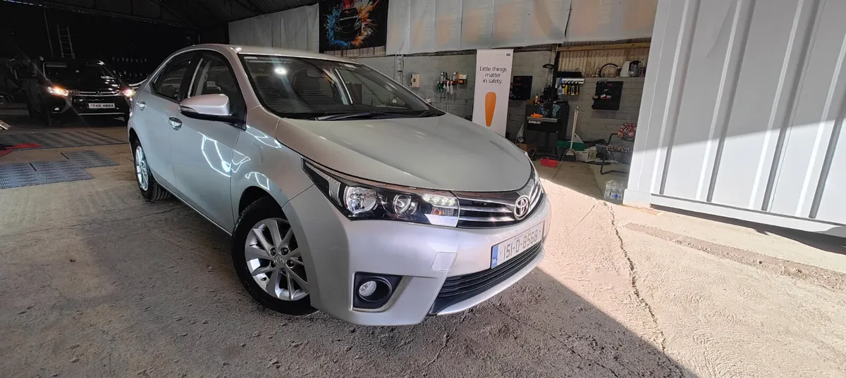 2015 - Toyota Corolla 1.6 Petrol Automatic - Image 2