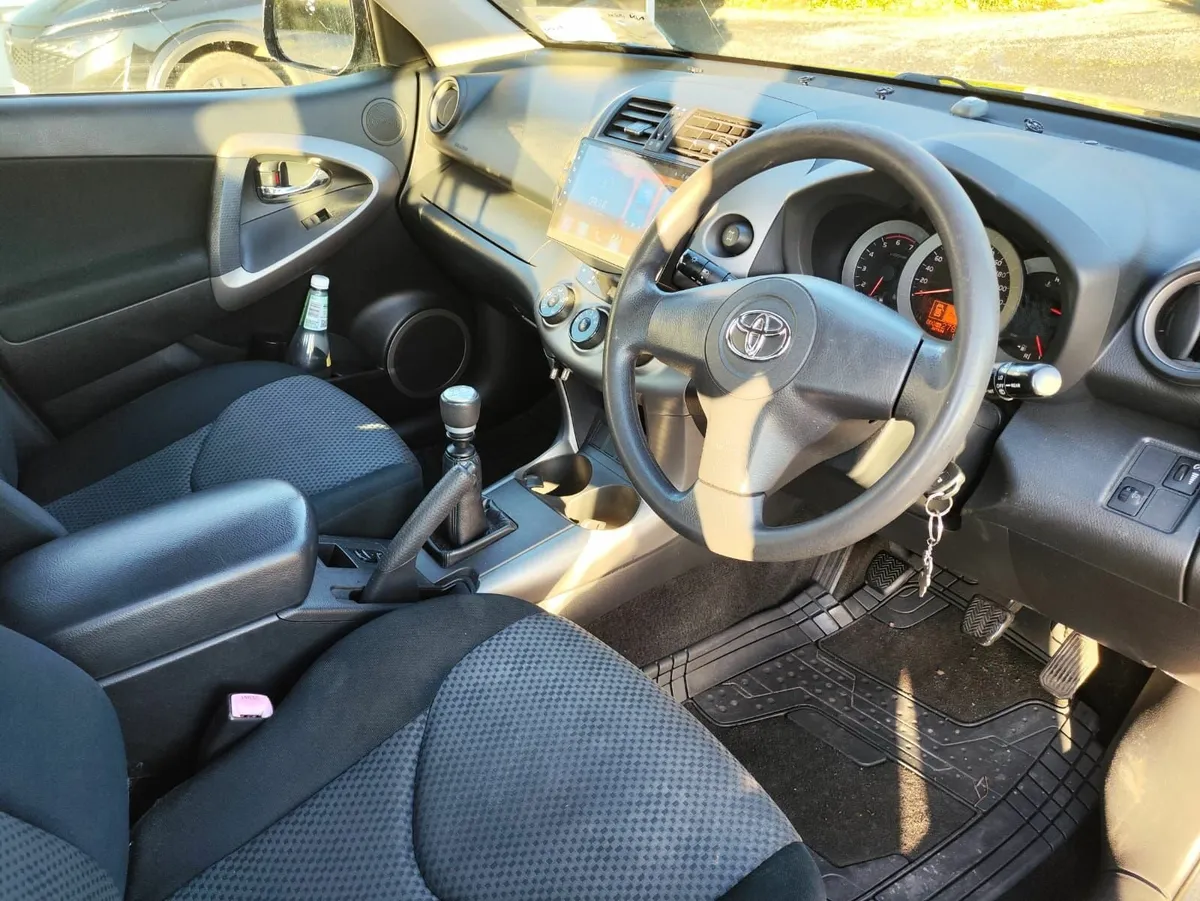 Toyota RAV4 2007 - Image 4