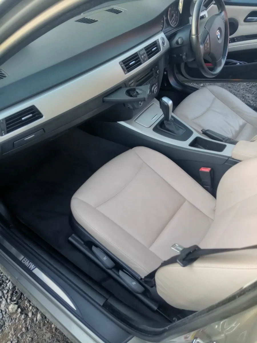 BMW 3-Series 2008 - Image 1