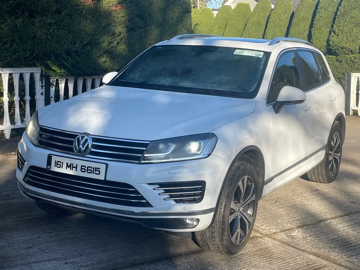 * VW Touareg R-LIne .. ‘2016 .. 3.0 V6 .. Mint * - Image 2