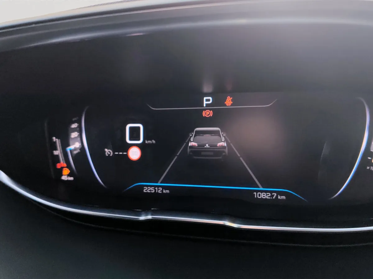 Peugeot 5008 Diesel Auto - Image 4