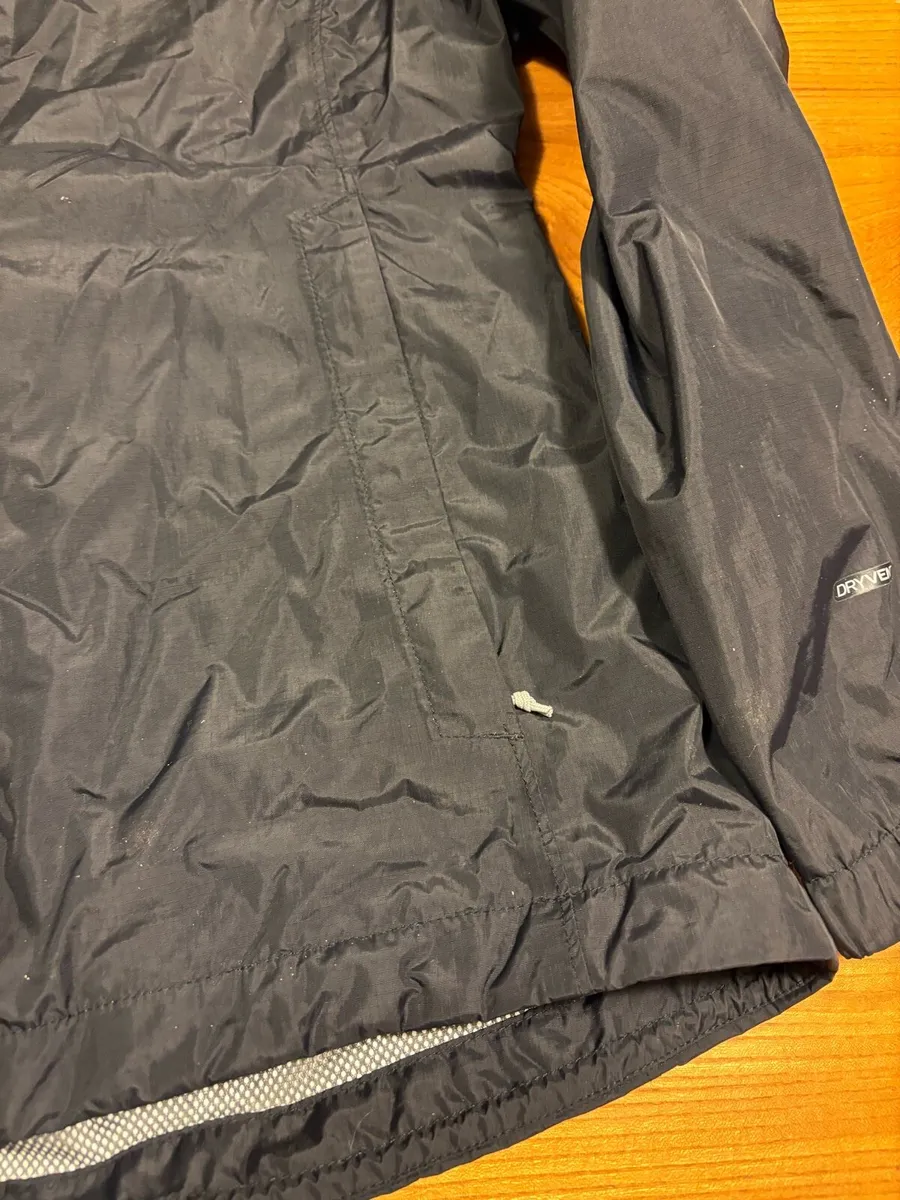 Women’s North Face dry vent jacket - Image 3