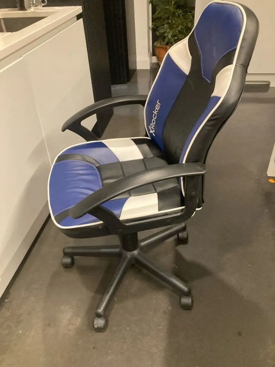 gaming chair - Image 2