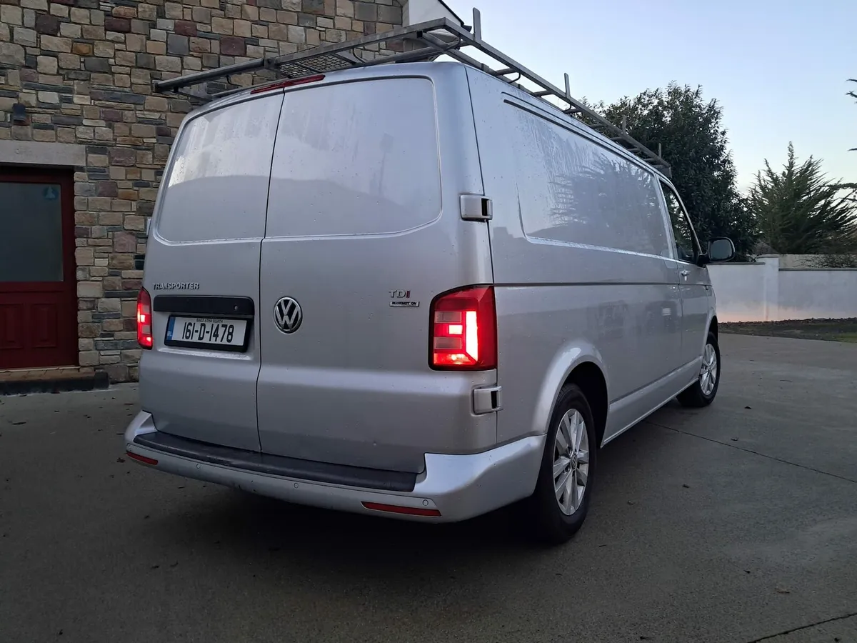 Volkswagen Transporter.   2016 - Image 3
