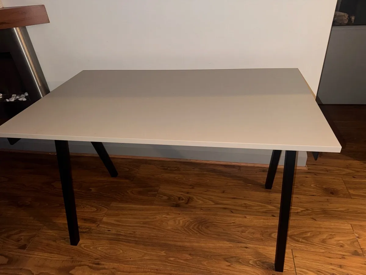 IKEA FLINTAN desk (120cm) and TROTTEN desk chair - Image 4