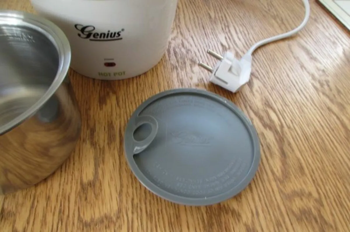 "Genius" Hot Pot for Sale - Image 4