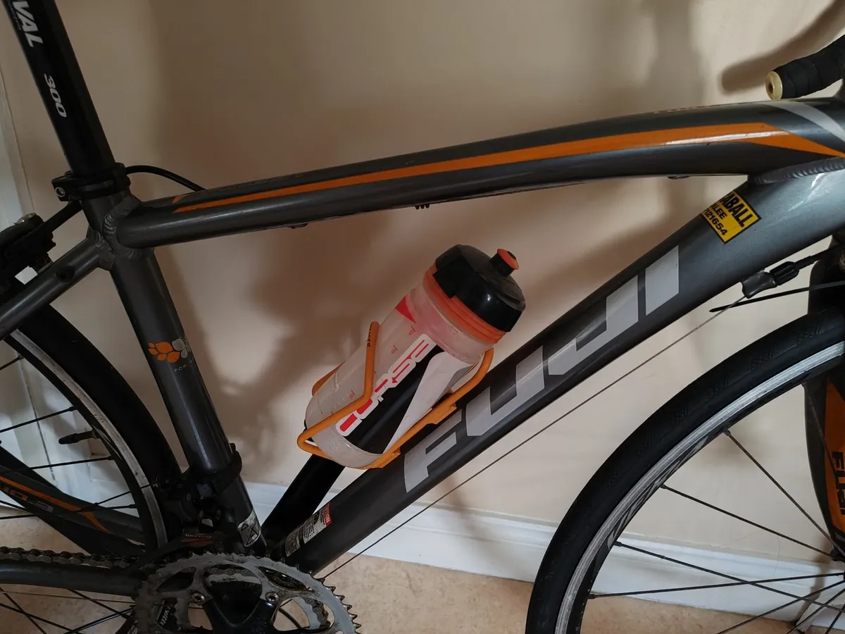 Fuji Road Bike + Unused Trainer – Fully serviced - Image 2