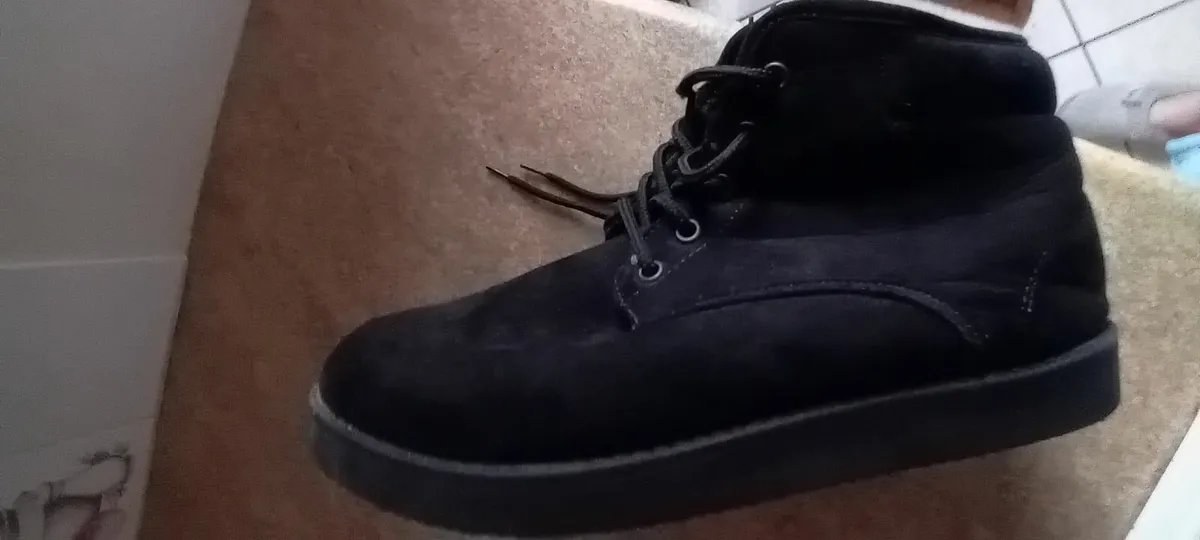 BRAND NEW Ladies boots - Image 3