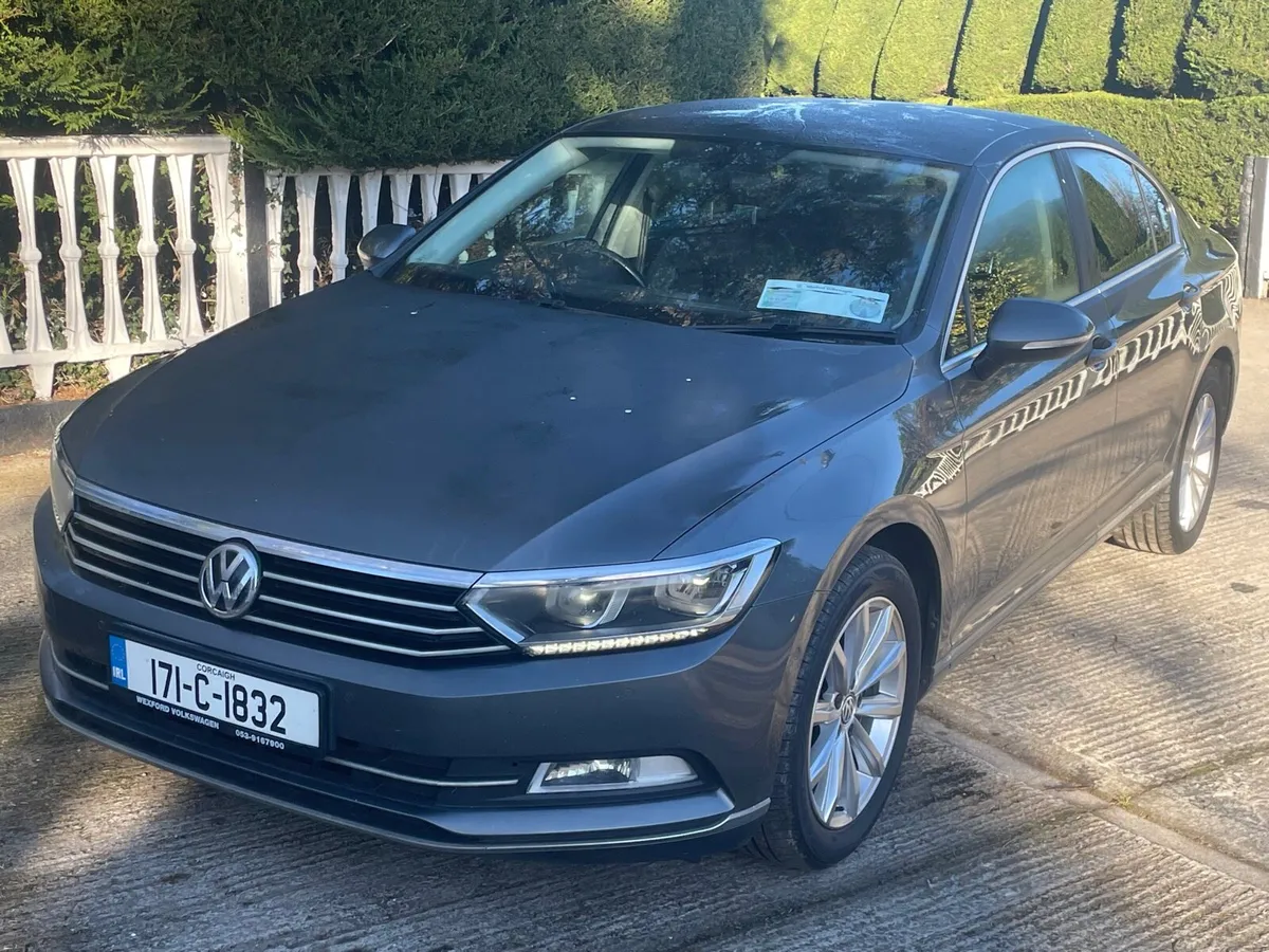 * VW Passat Highline .. ‘2017 .. Immaculate * - Image 2