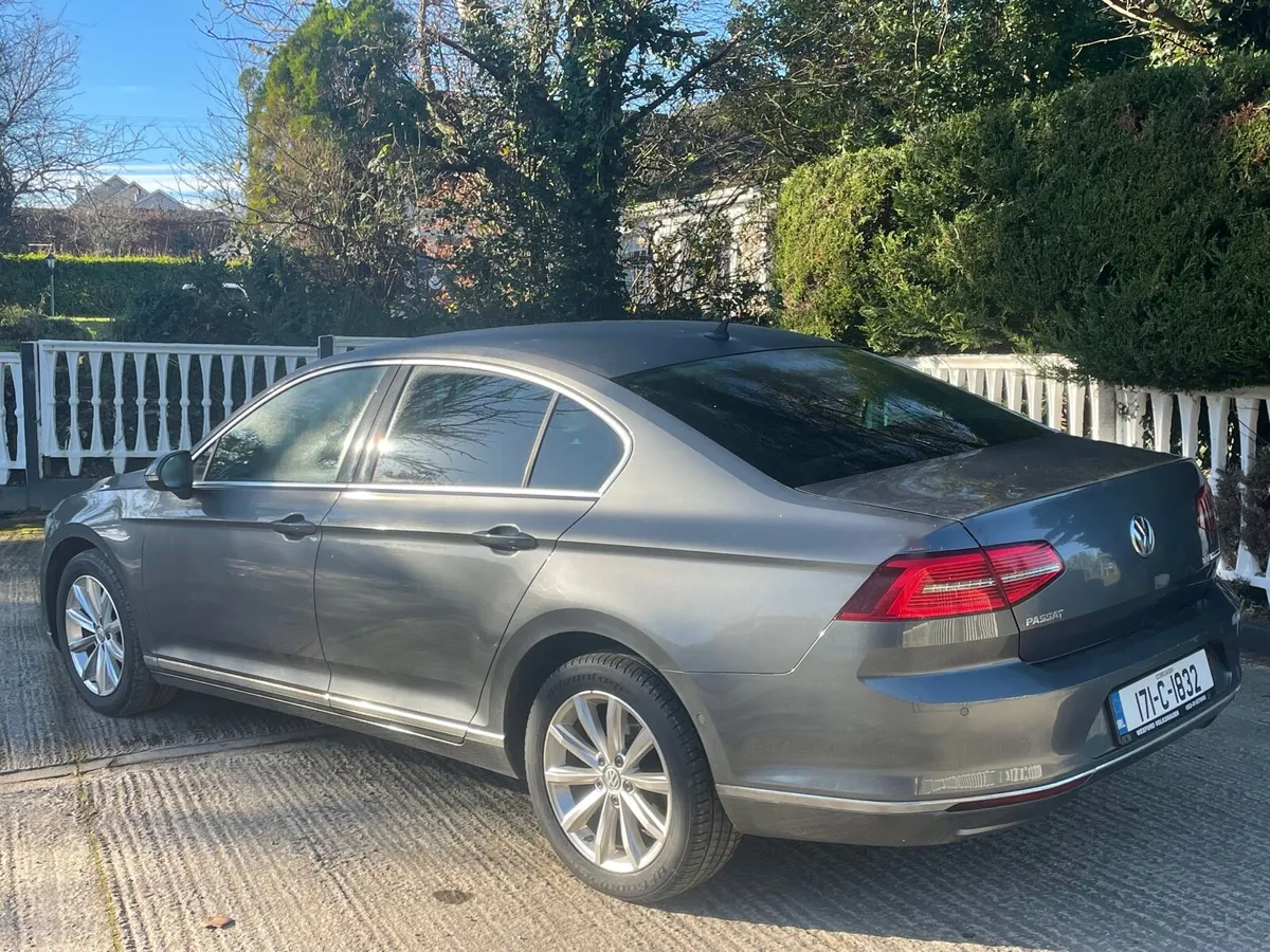 * VW Passat Highline .. ‘2017 .. Immaculate * - Image 4